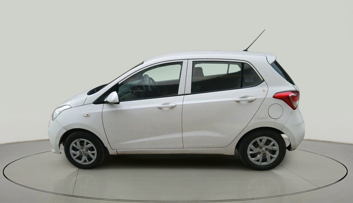 2017 Hyundai Grand i10 SPORTZ 1.2 KAPPA VTVT, Petrol, Manual, 1,34,443 km, exterior