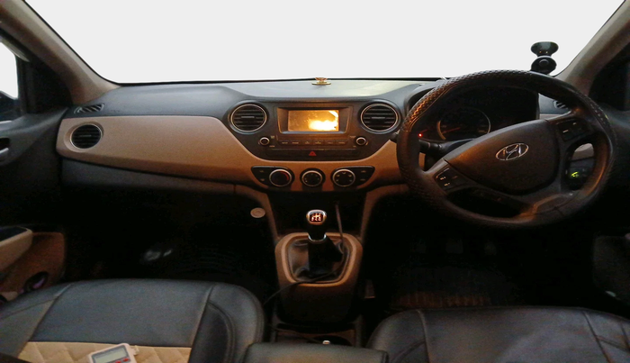 2017 Hyundai Grand i10 SPORTZ 1.2 KAPPA VTVT, Petrol, Manual, 1,34,443 km, interior