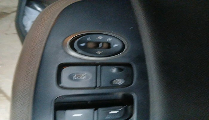 2017 Hyundai Grand i10 SPORTZ 1.2 KAPPA VTVT, Petrol, Manual, 1,34,443 km, interior