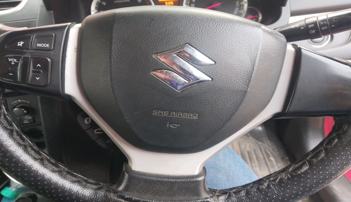 2015 Maruti Swift ZXI, Petrol, Manual, 93,073 km, interior