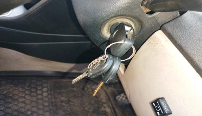 2011 Volkswagen Polo TRENDLINE 1.2L PETROL, Petrol, Manual, 93,343 km, interior