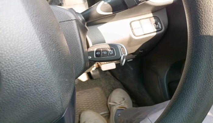 2020 Hyundai VENUE S 1.2, Petrol, Manual, 68,470 km, interior