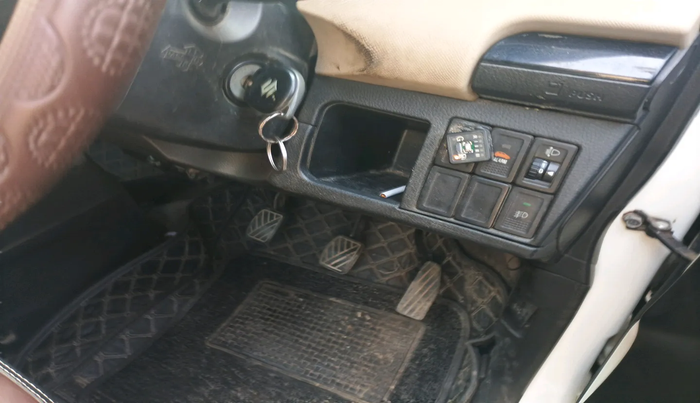 2017 Maruti Wagon R 1.0 VXI, Petrol, Manual, 89,430 km, interior