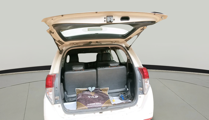 2018 Toyota Innova Crysta 2.4 G 7 STR, Diesel, Manual, 1,59,077 km, exterior