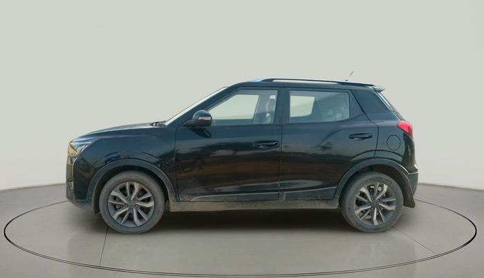 2019 Mahindra XUV300 W8 (O) 1.5 DIESEL, Diesel, Manual, 44,034 km, exterior