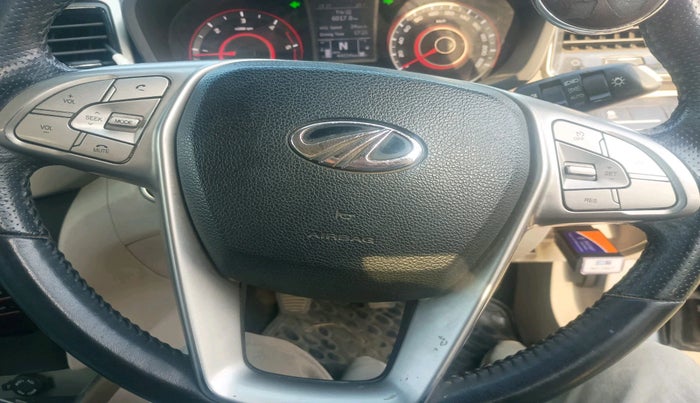 2019 Mahindra XUV300 W8 (O) 1.5 DIESEL, Diesel, Manual, 44,034 km, interior