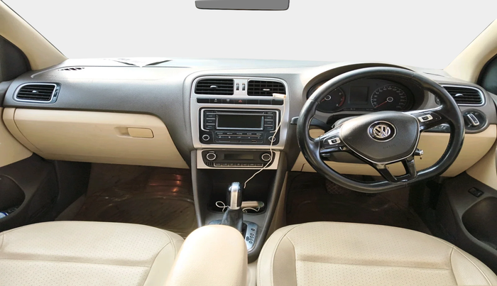 2015 Volkswagen Vento HIGHLINE PETROL AT, Petrol, Automatic, 78,589 km, interior