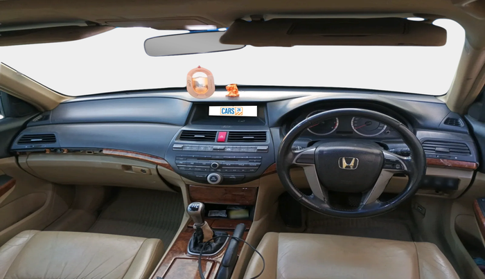 2011 Honda Accord 2.4L I-VTEC MT, Petrol, Manual, 74,106 km, interior