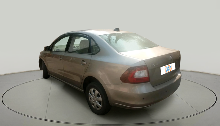 2013 Skoda Rapid PRESTIGE 1.6 TDI CR MT PLUS, Diesel, Manual, 2,28,972 km, exterior