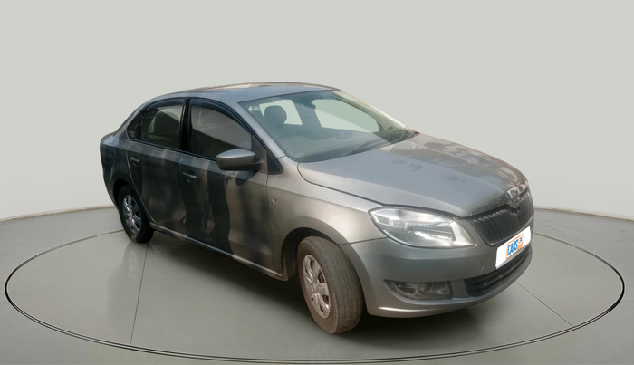 2013 Skoda Rapid PRESTIGE 1.6 TDI CR MT PLUS, Diesel, Manual, 2,28,972 km, exterior