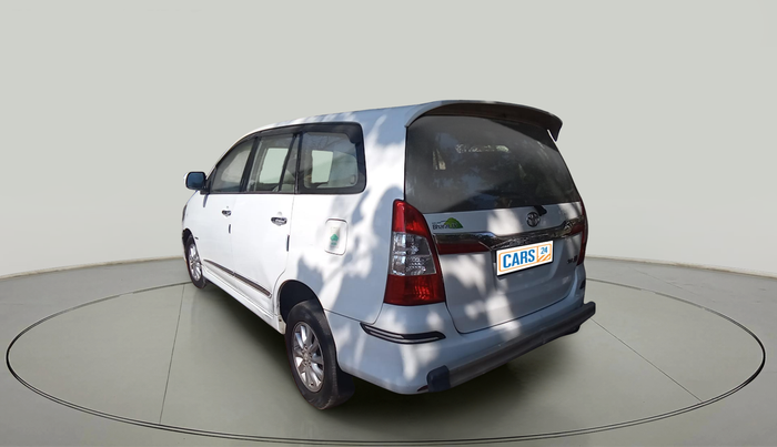 2014 Toyota Innova 2.5 VX 8 STR, Diesel, Manual, 1,60,560 km, exterior