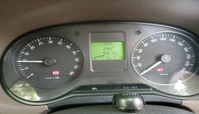 2012 Skoda Rapid ACTIVE 1.6 TDI CR MT, Diesel, Manual, 98,675 km, interior