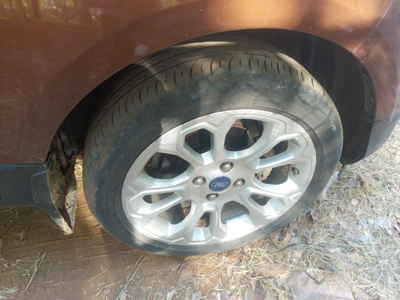 2018 Ford Ecosport TITANIUM + 1.5L PETROL AT, Petrol, Automatic, 34,563 km, tyre