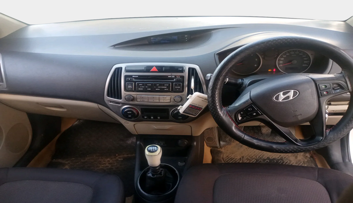 2013 Hyundai i20 SPORTZ 1.4 CRDI, Diesel, Manual, 1,28,293 km, interior