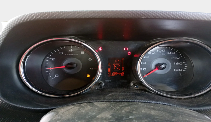 2016 Mahindra TUV300 T8, Diesel, Manual, 1,39,442 km, interior