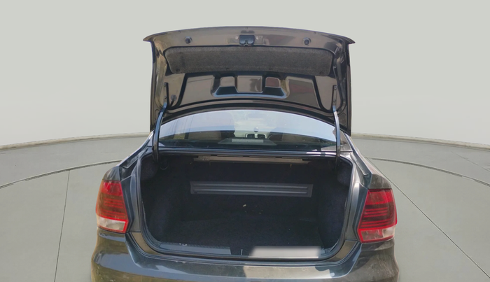 2016 Volkswagen Vento HIGHLINE 1.5 AT, Diesel, Automatic, 75,978 km, exterior