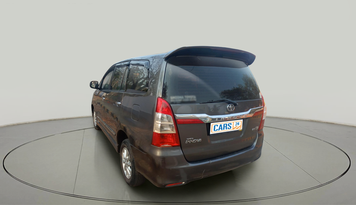 2014 Toyota Innova 2.5 VX 8 STR, Diesel, Manual, 89,423 km, exterior