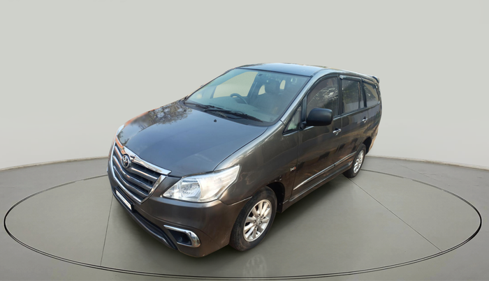 2014 Toyota Innova 2.5 VX 8 STR, Diesel, Manual, 89,423 km, exterior