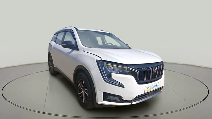 2022 Mahindra XUV700 AX 5 D MT 7 STR, Diesel, Manual, 18,968 km, exterior