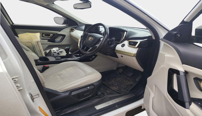 2022 Tata Safari XZ PLUS, Diesel, Manual, 80,573 km, interior