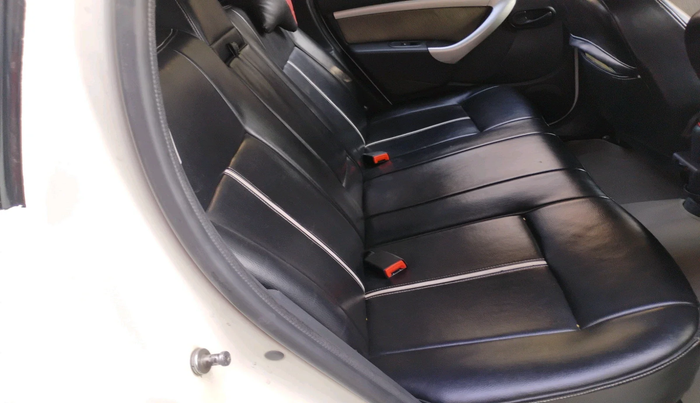 2014 Renault Duster 85 PS RXL DIESEL, Diesel, Manual, 2,07,200 km, interior