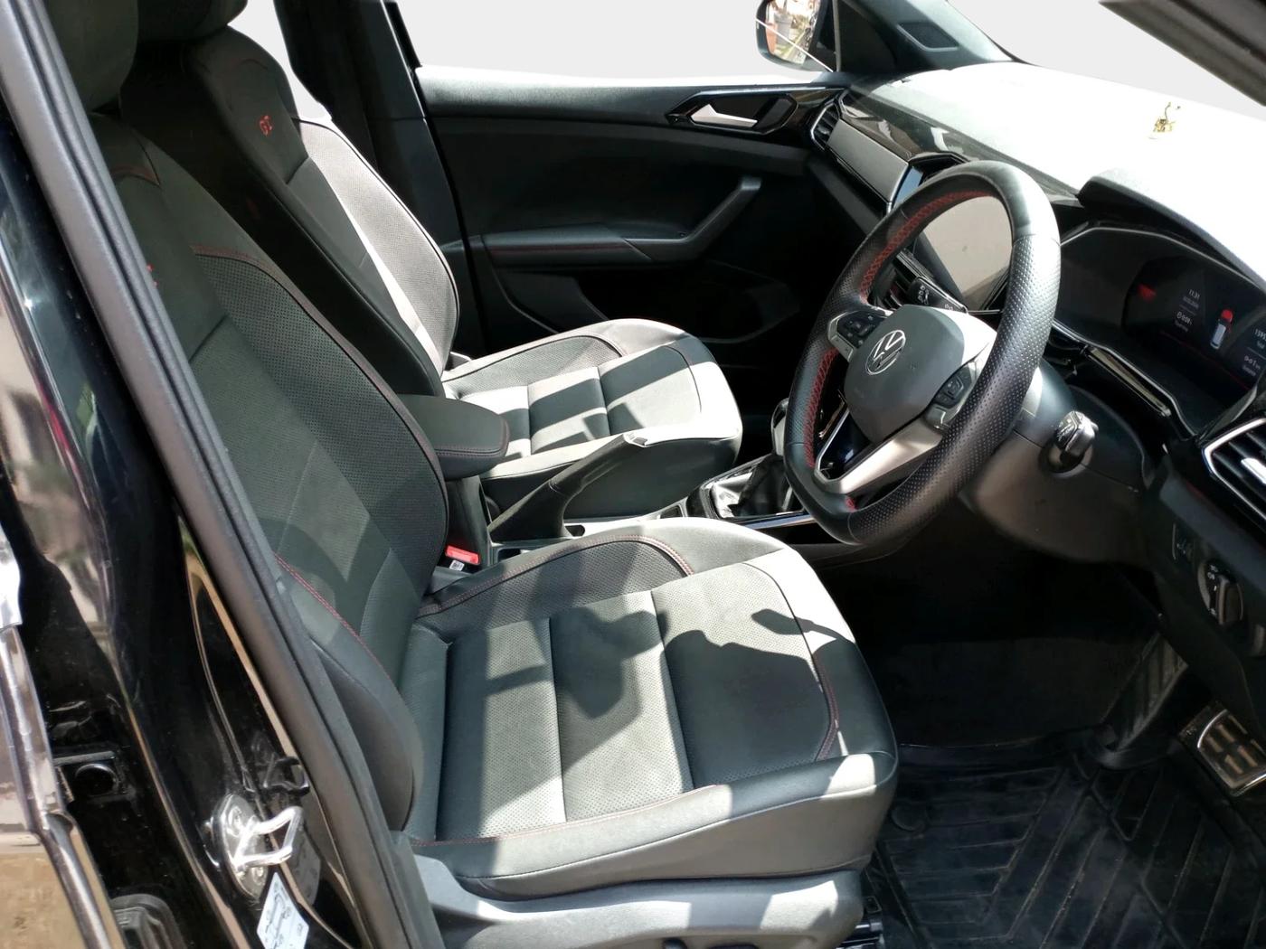 2024 Volkswagen TAIGUN GT PLUS 1.5 TSI DSG, Petrol, Automatic, 15,955 km, interior