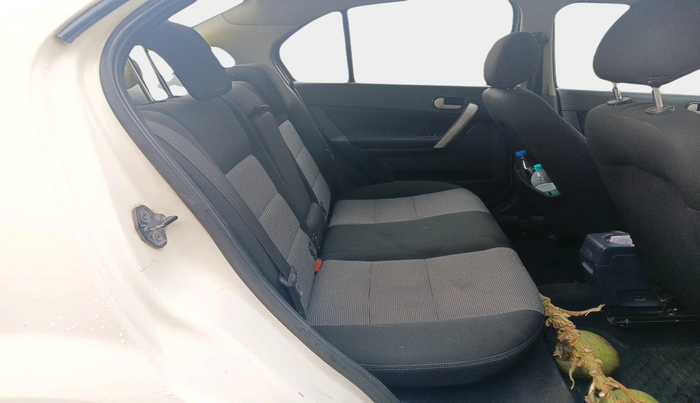 2012 Ford Fiesta TREND DIESEL, Diesel, Manual, 1,38,243 km, interior