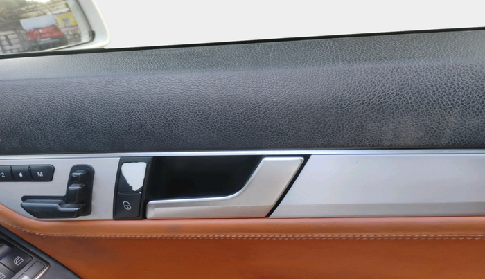 2011 Mercedes Benz C Class C 200 CGI ELEGANCE, Petrol, Automatic, 85,054 km, interior