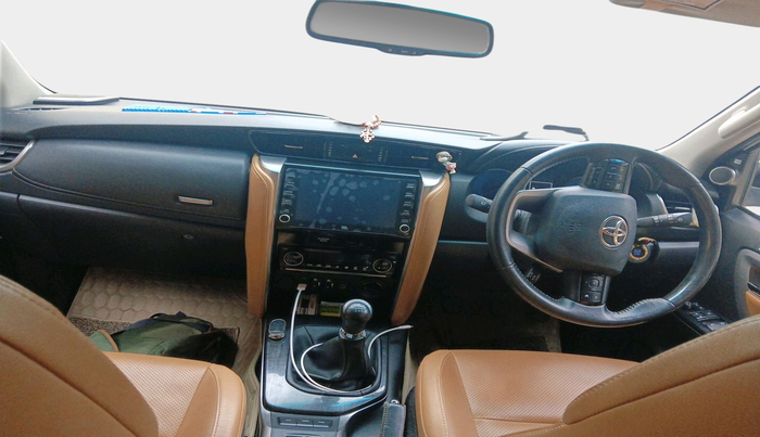 2022 Toyota Fortuner 4X4 MT 2.8 DIESEL, Diesel, Manual, 77,940 km, interior