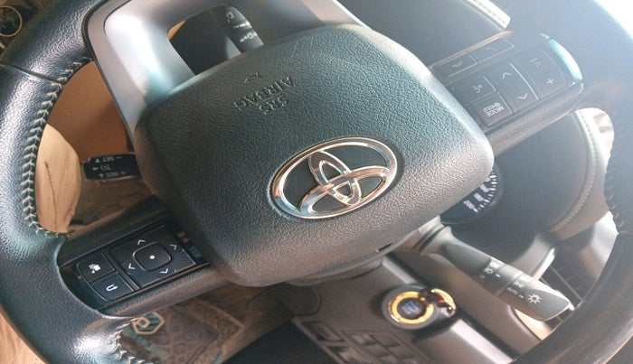 2022 Toyota Fortuner 4X4 MT 2.8 DIESEL, Diesel, Manual, 77,940 km, interior