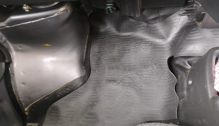 2024 Maruti Eeco 5 STR AC, Petrol, Manual, 19,618 km, interior