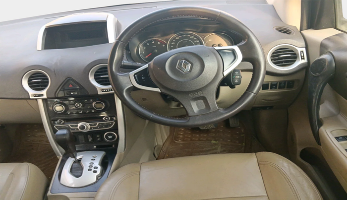 2011 Renault Koleos 4x4 AT, Diesel, Automatic, 93,000 km, interior