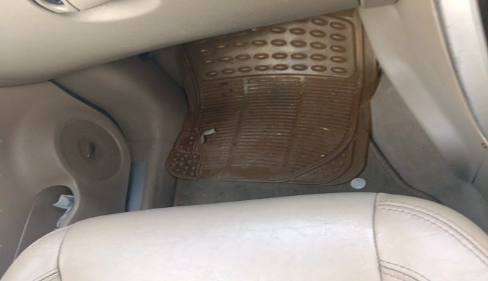 2011 Renault Koleos 4x4 AT, Diesel, Automatic, 93,000 km, interior