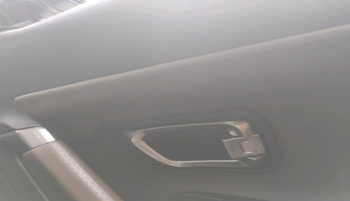 2019 Tata Harrier XZ 2.0L, Diesel, Manual, 1,10,540 km, interior
