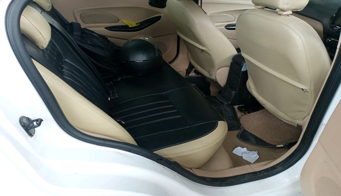 2015 Ford Figo Aspire TITANIUM1.5 DIESEL, Diesel, Manual, 1,68,740 km, interior