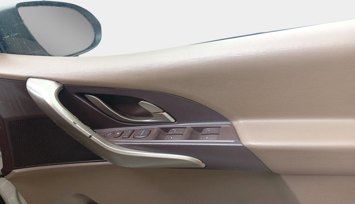 2013 Mahindra XUV500 W8, Diesel, Manual, 95,011 km, interior