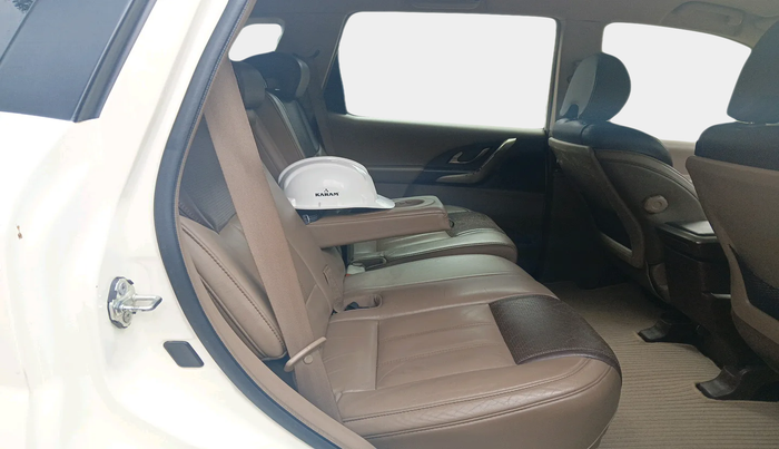 2013 Mahindra XUV500 W8, Diesel, Manual, 95,011 km, interior