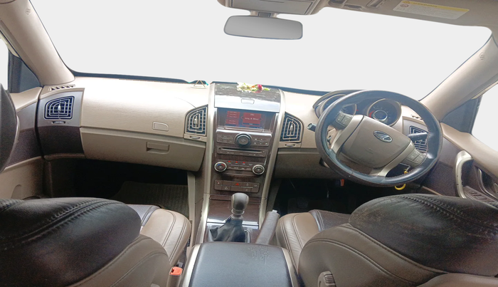 2013 Mahindra XUV500 W8, Diesel, Manual, 95,011 km, interior
