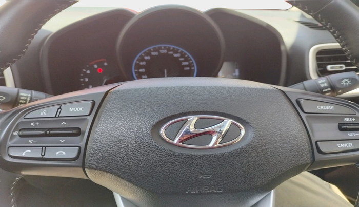 2020 Hyundai VENUE SX 1.5 CRDI, Diesel, Manual, 32,750 km, interior