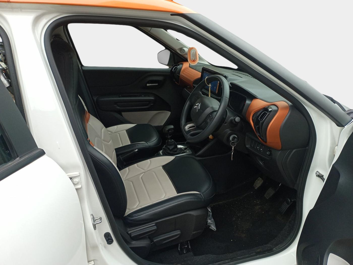 2024 CITROEN C3 Shine 1.2 Turbo Dual Tone, Petrol, Manual, 5,280 km, interior