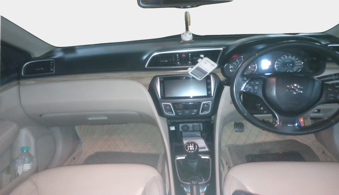2018 Maruti Ciaz ALPHA 1.5 SHVS PETROL, Petrol, Manual, 85,708 km, interior