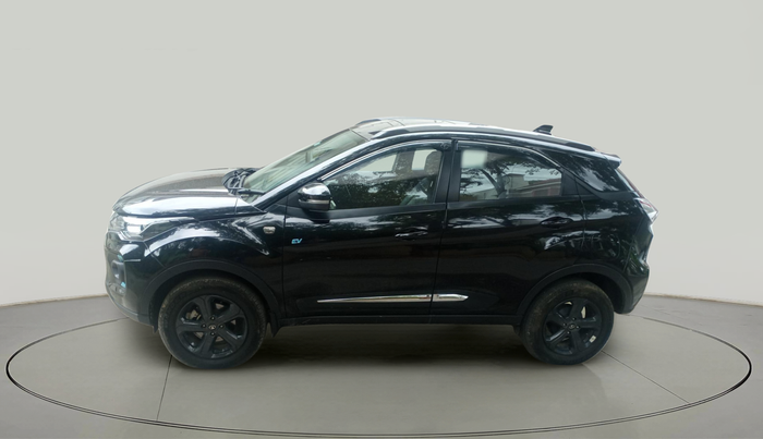 2022 Tata NEXON EV XZ PLUS LUX DARK EDITION, Electric, Automatic, 28,189 km, exterior