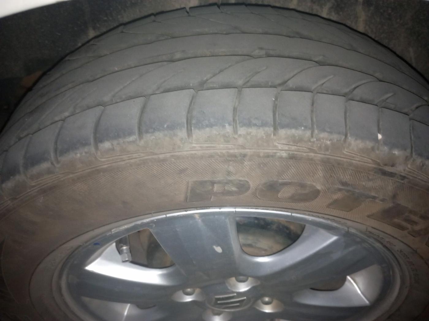 2010 Maruti Swift Dzire ZDI, Diesel, Manual, 1,38,926 km, tyre
