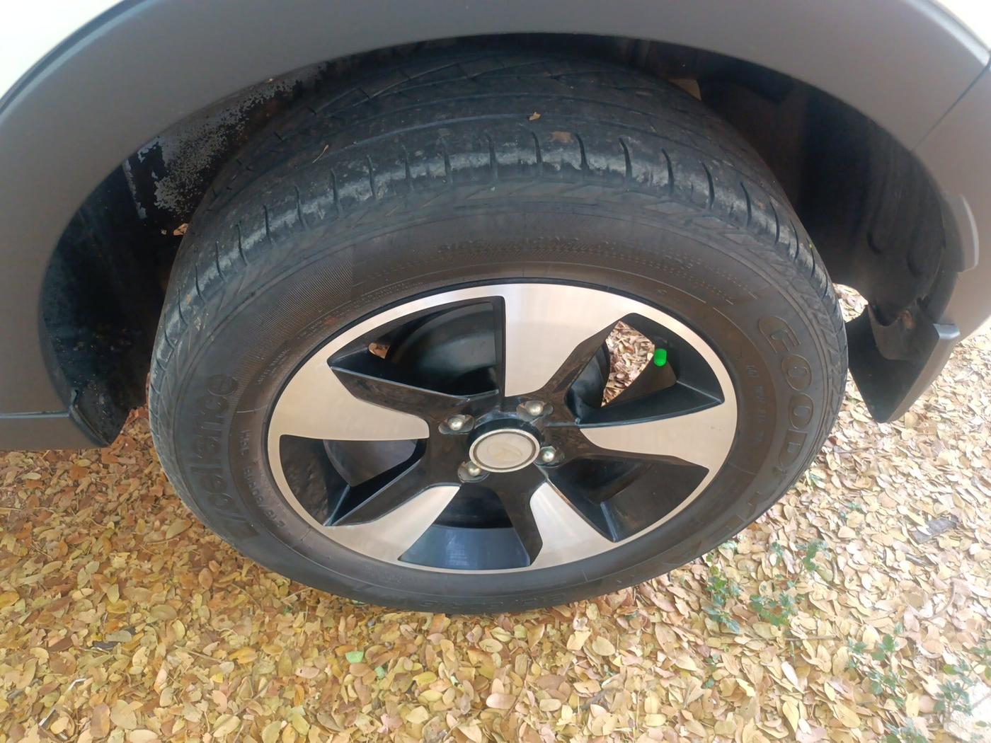 2018 Tata NEXON XZ PLUS PETROL, Petrol, Manual, 60,005 km, tyre