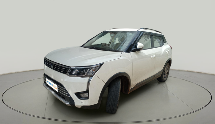 2022 Mahindra XUV300 W8 (O) 1.2 PETROL AMT, Petrol, Automatic, 30,029 km, exterior
