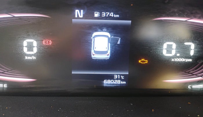 2024 KIA CARENS LUXURY PLUS 1.5 DIESEL AT 7 STR, Diesel, Automatic, 68,028 km, interior