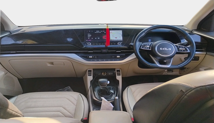 2024 KIA CARENS LUXURY PLUS 1.5 DIESEL AT 7 STR, Diesel, Automatic, 68,028 km, interior