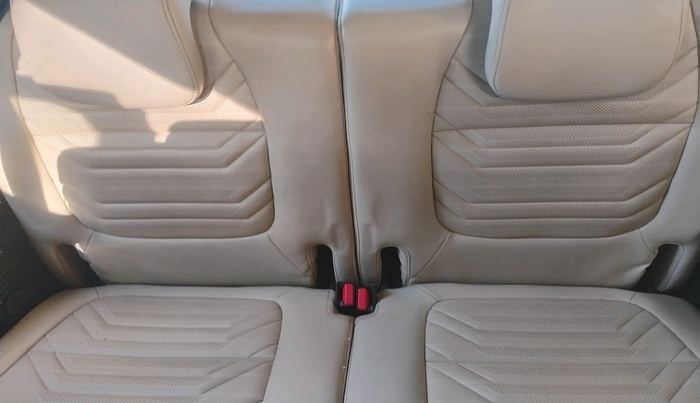 2024 KIA CARENS LUXURY PLUS 1.5 DIESEL AT 7 STR, Diesel, Automatic, 68,028 km, interior