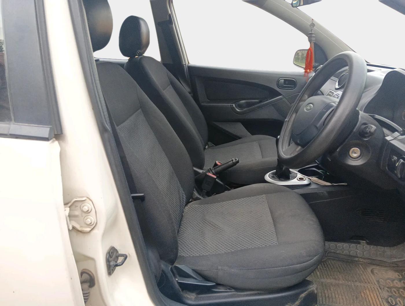 2013 Ford Figo EXI 1.4 DIESEL, Diesel, Manual, 1,49,715 km, interior