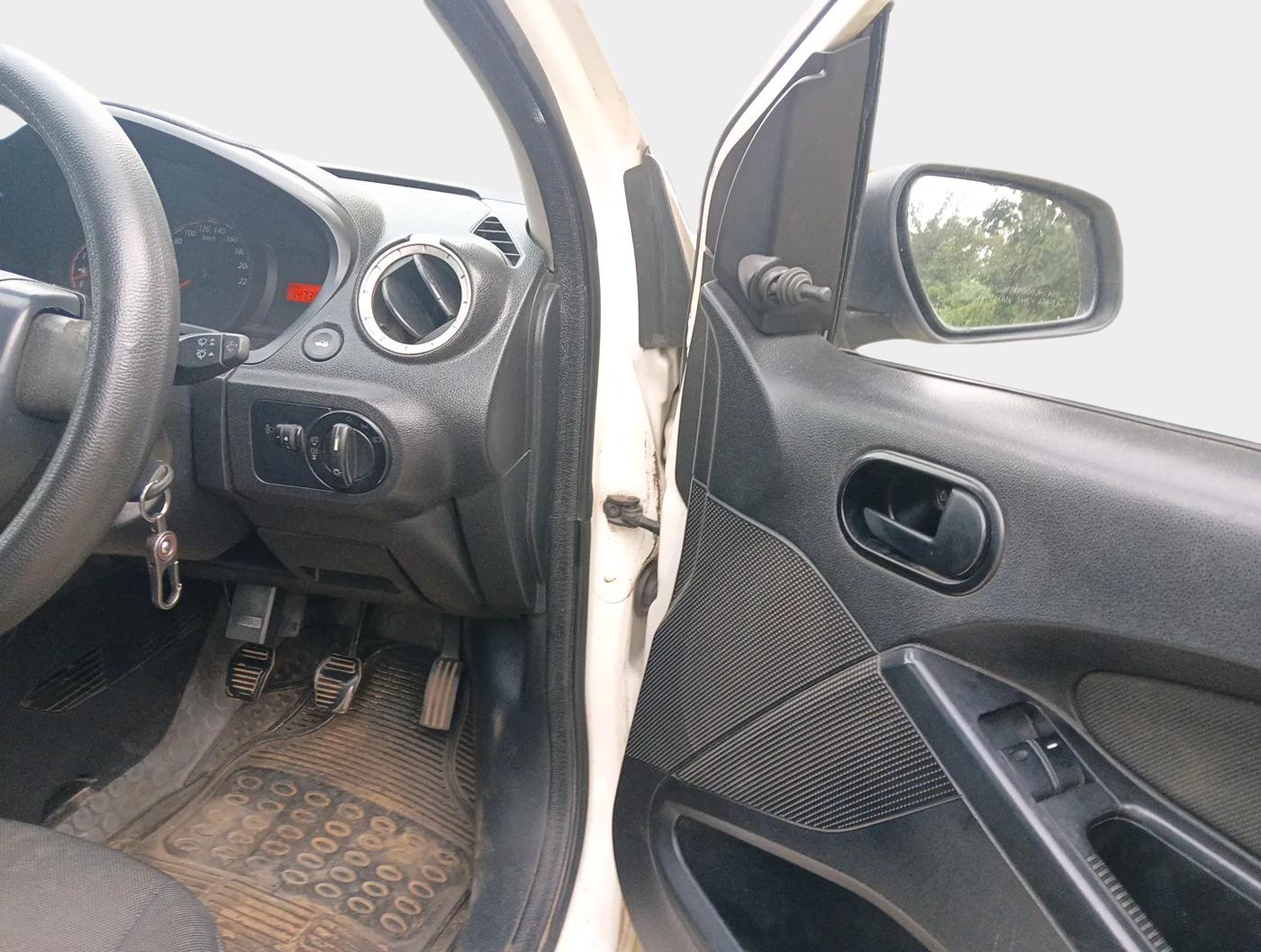 2013 Ford Figo EXI 1.4 DIESEL, Diesel, Manual, 1,49,715 km, interior